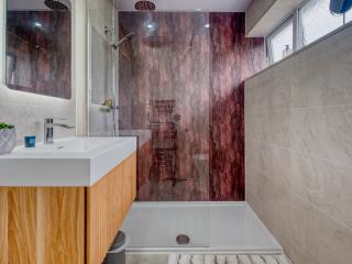 Bathroom renovation by Mersey Bathrooms