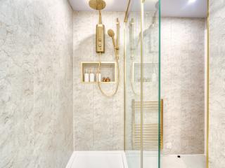 Bathroom renovation by Mersey Bathrooms